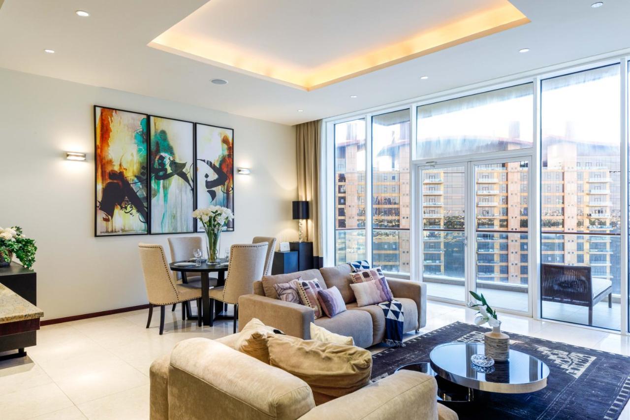 Апартаменты Maison Privee - Spacious Apt On Palm Jumeirah W Sea Views And Premium Facilities Access Дубай Экстерьер фото