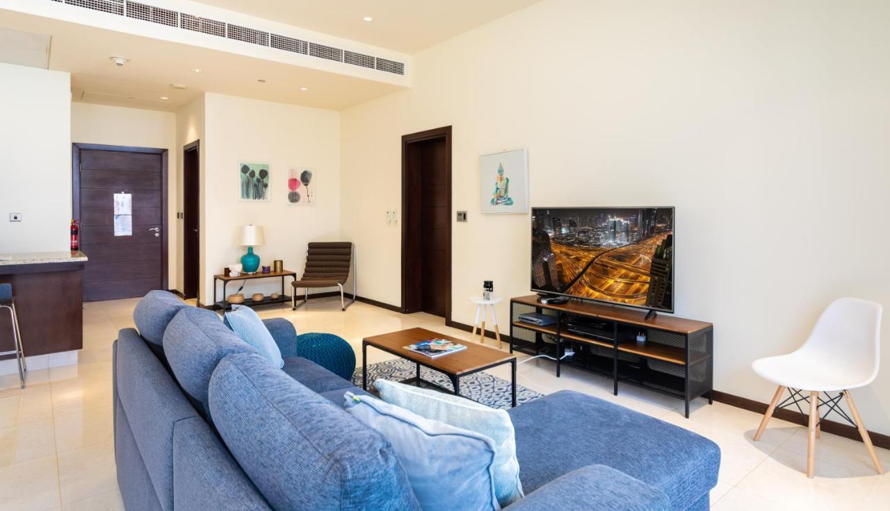 Апартаменты Maison Privee - Spacious Apt On Palm Jumeirah W Sea Views And Premium Facilities Access Дубай Экстерьер фото