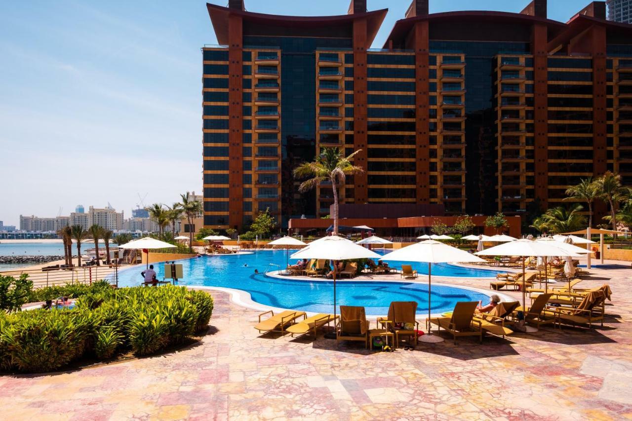 Апартаменты Maison Privee - Spacious Apt On Palm Jumeirah W Sea Views And Premium Facilities Access Дубай Экстерьер фото